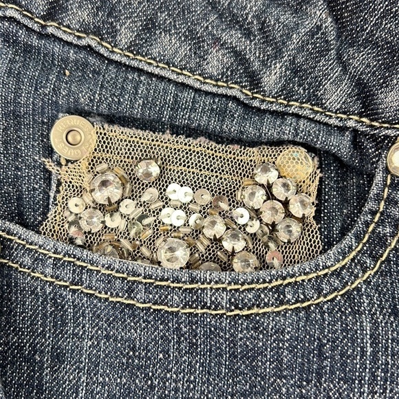 Request Women's Midrise Embellished  Front and Back Pocket Jeans - Size 5 - Y2k - Picture 2 of 11